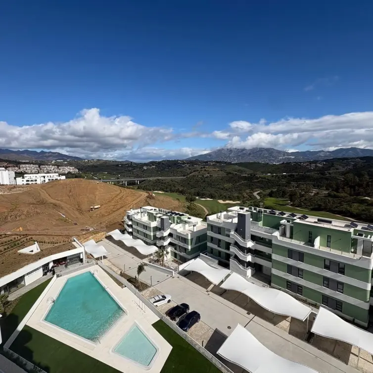 Sale of middle floor apartment in Campo Mijas