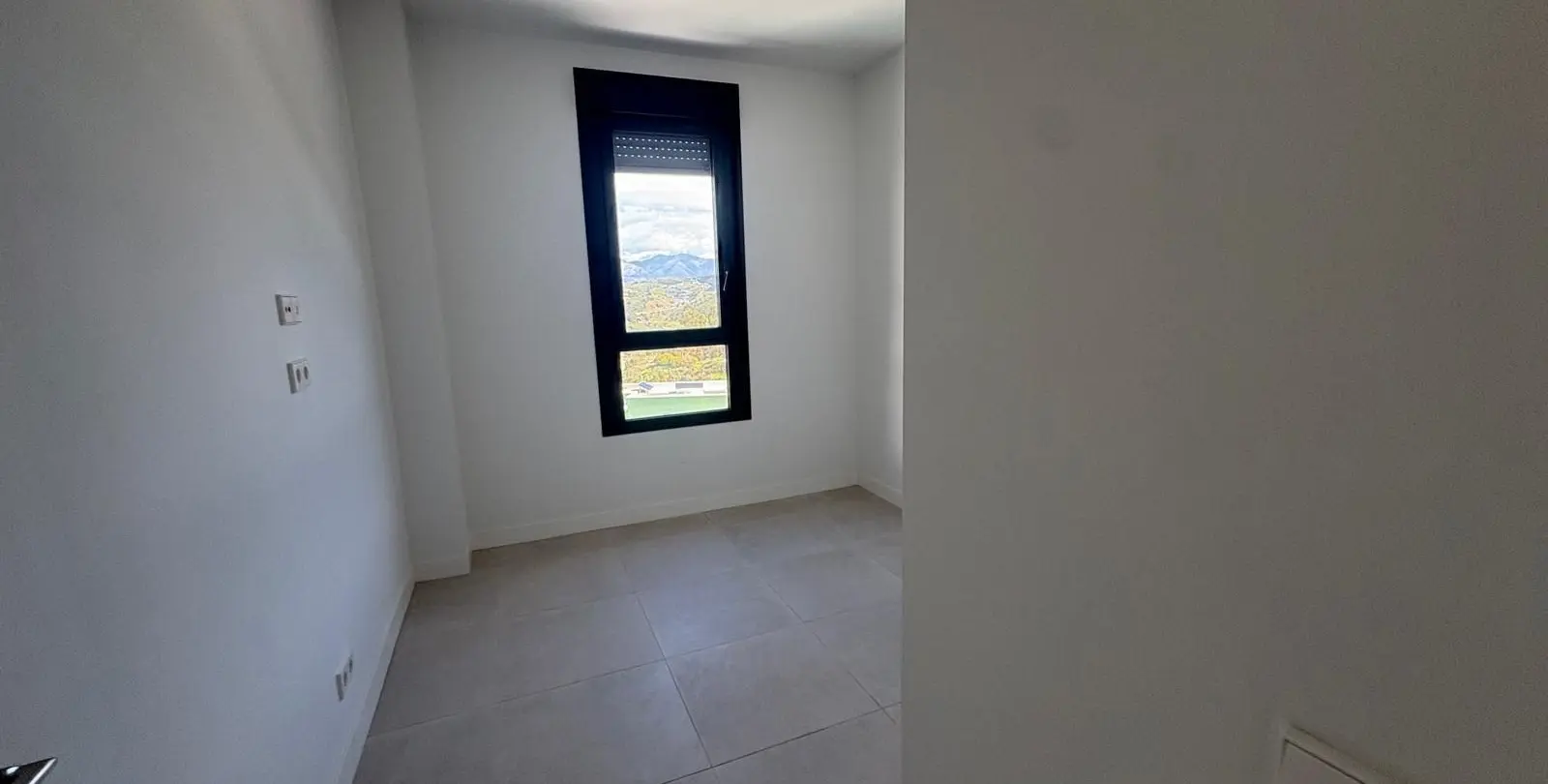 Sale of middle floor apartment in Campo Mijas 9