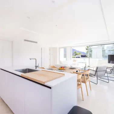 Продажа апартаментов на среднем этаже в Nueva Andalucía