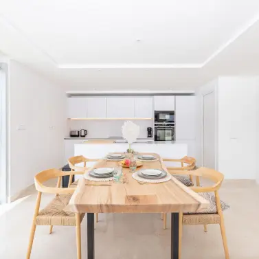 Продажа апартаментов на среднем этаже в Nueva Andalucía