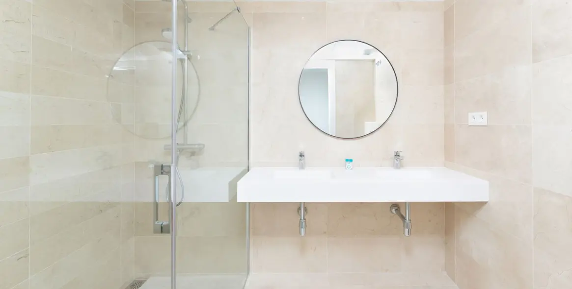 Venta de apartamento en planta media en Nueva Andalucía 10