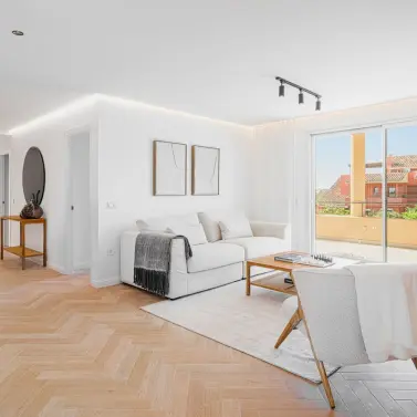 Sale of penthouse in Bel Air