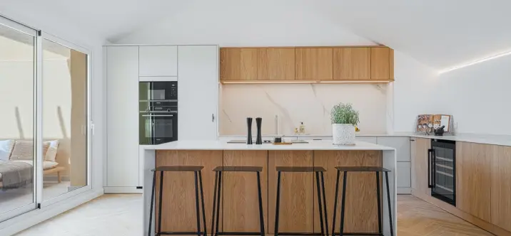 Sale of penthouse in Bel Air 2