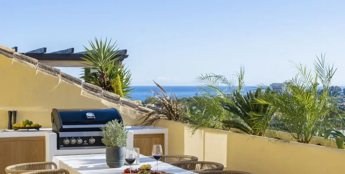 Продажа пентхауса в Bel Air 6