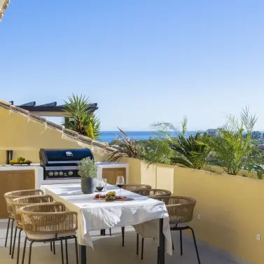 Sale of penthouse in Bel Air