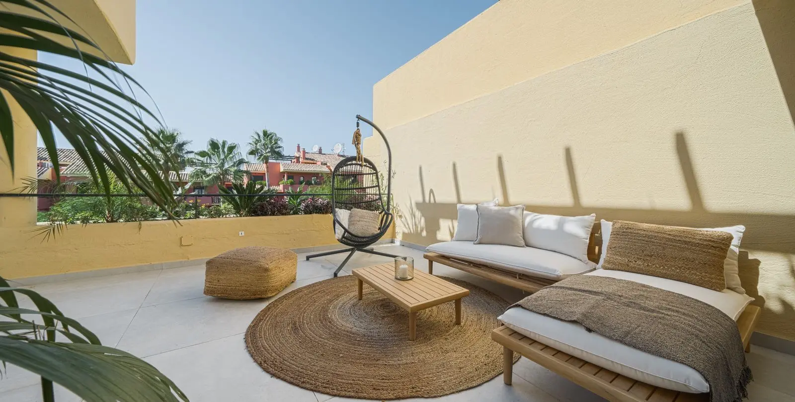 Sale of penthouse in Bel Air 5
