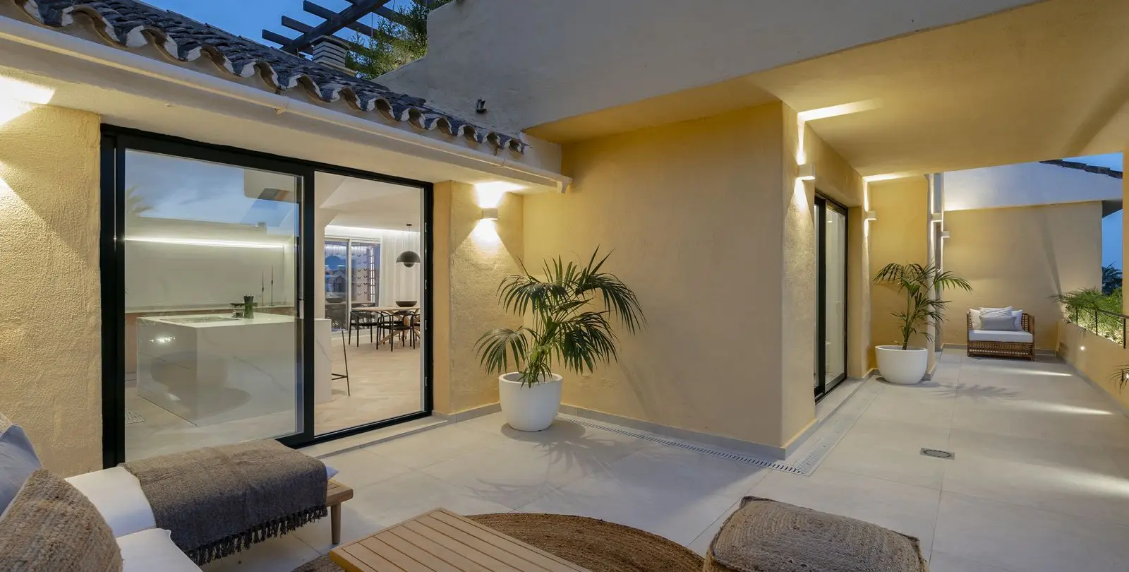 Sale of penthouse in Bel Air 23