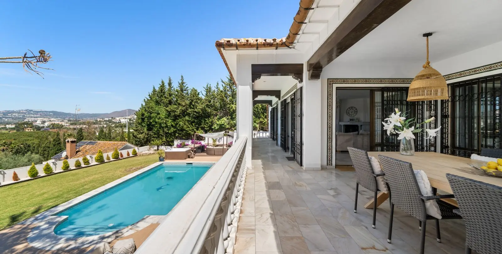 Sale of detached villa in Mijas 2
