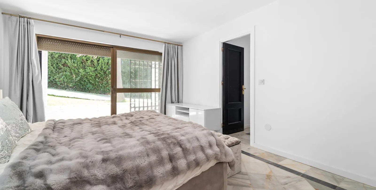 Sale of detached villa in Mijas 23