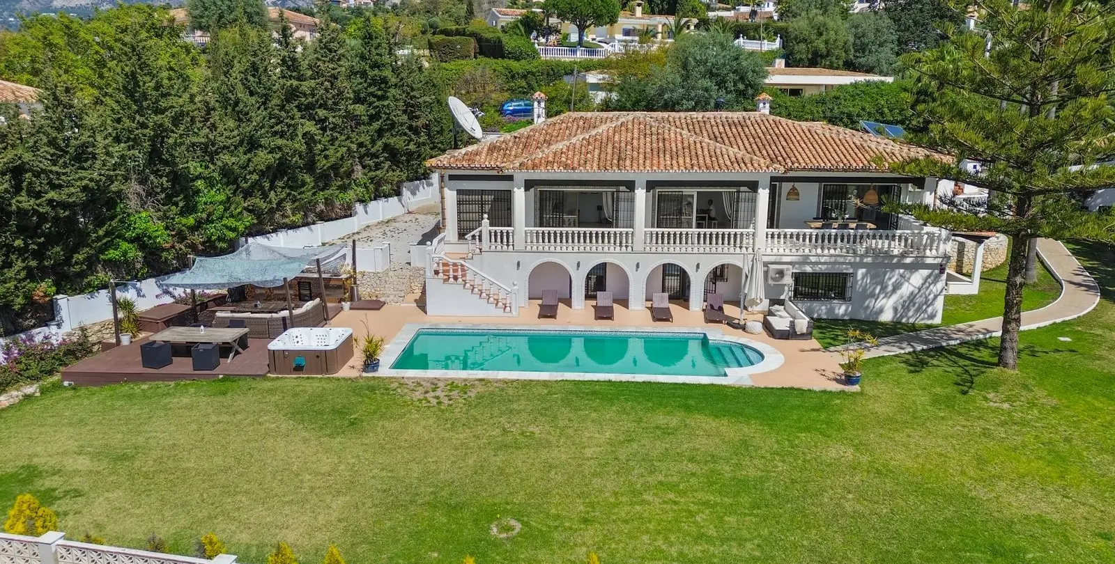Sale of detached villa in Mijas 34