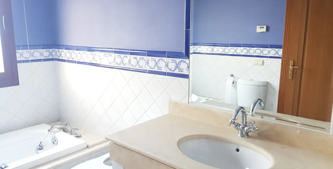 Продажа  отдельно стоящей виллы в Sierra Blanca 30