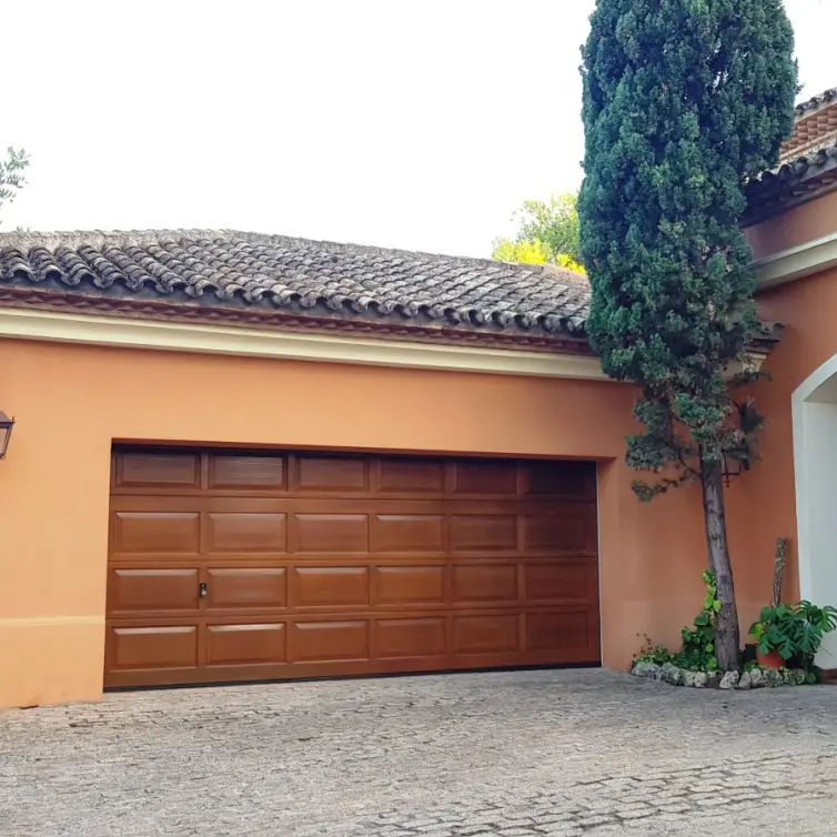 Sale of detached villa in Sierra Blanca