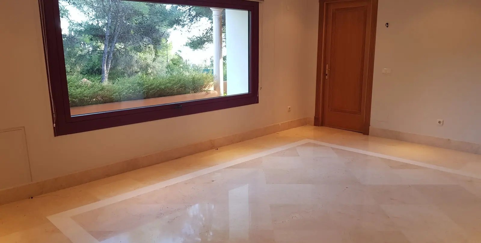 Venta de villa independiente en Sierra Blanca 17