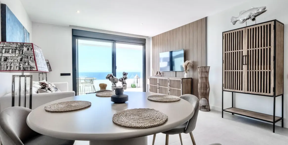 Долгосрочная аренда апартаментов на среднем этаже в Altos de los Monteros 1