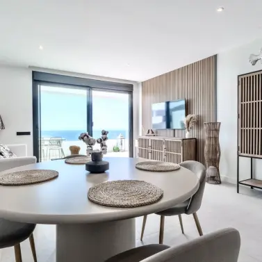 Долгосрочная аренда апартаментов на среднем этаже в Altos de los Monteros