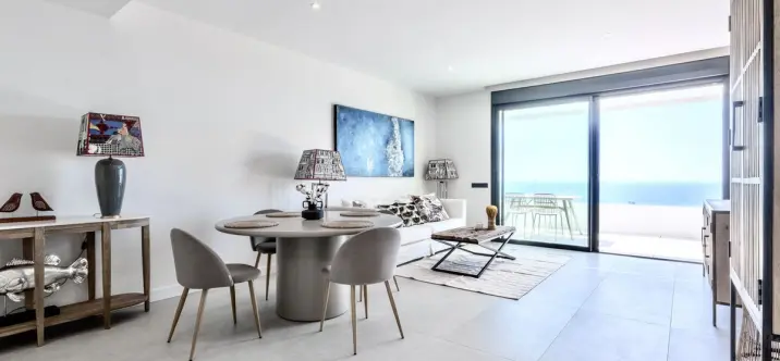 Долгосрочная аренда апартаментов на среднем этаже в Altos de los Monteros 2