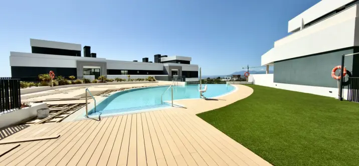 Долгосрочная аренда апартаментов на среднем этаже в Altos de los Monteros 3