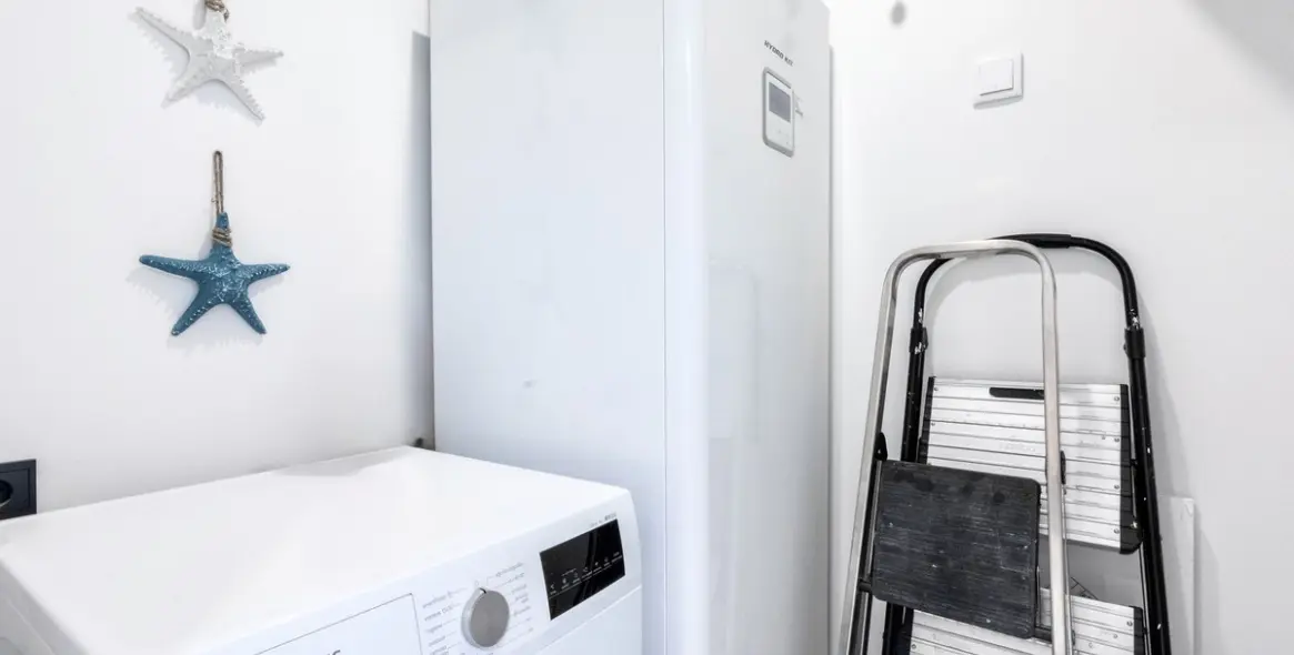 Долгосрочная аренда апартаментов на среднем этаже в Altos de los Monteros 20