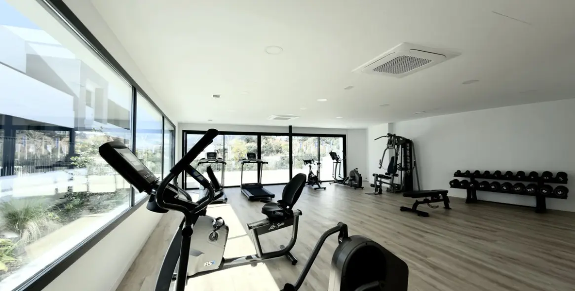 Долгосрочная аренда апартаментов на среднем этаже в Altos de los Monteros 29