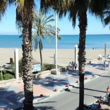 Sale of middle floor apartment in Benalmadena