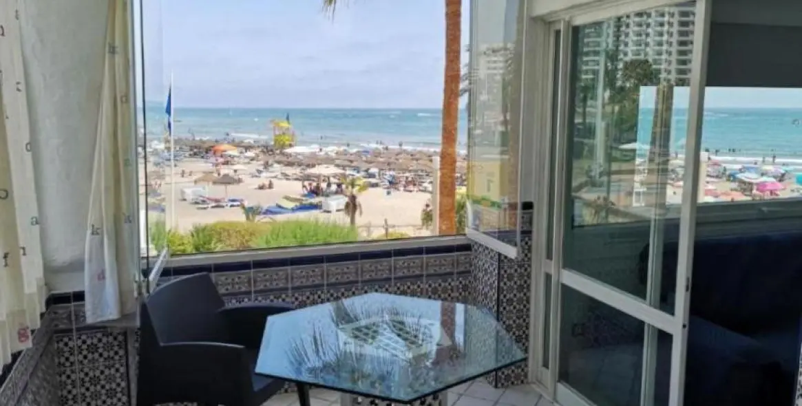 Sale of middle floor apartment in Benalmadena 2