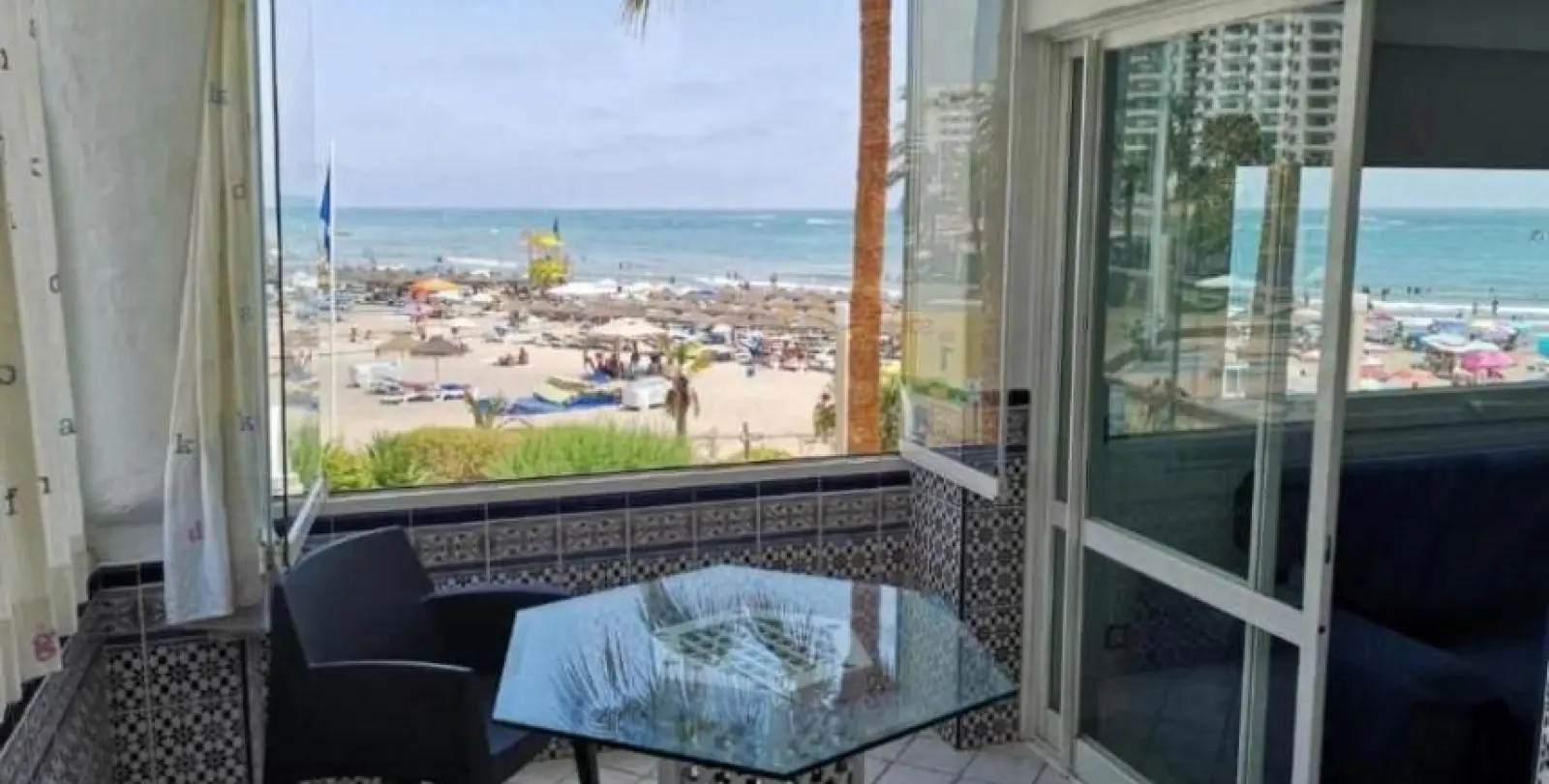 Sale of middle floor apartment in Benalmadena 2