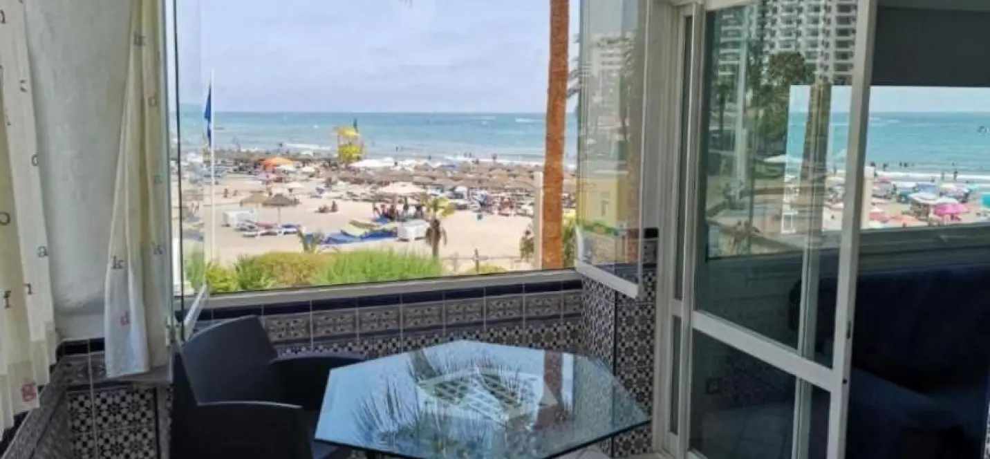 Venta de apartamento en planta media en Benalmadena 1