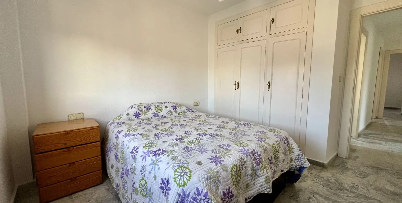Sale of middle floor apartment in Torremolinos 15