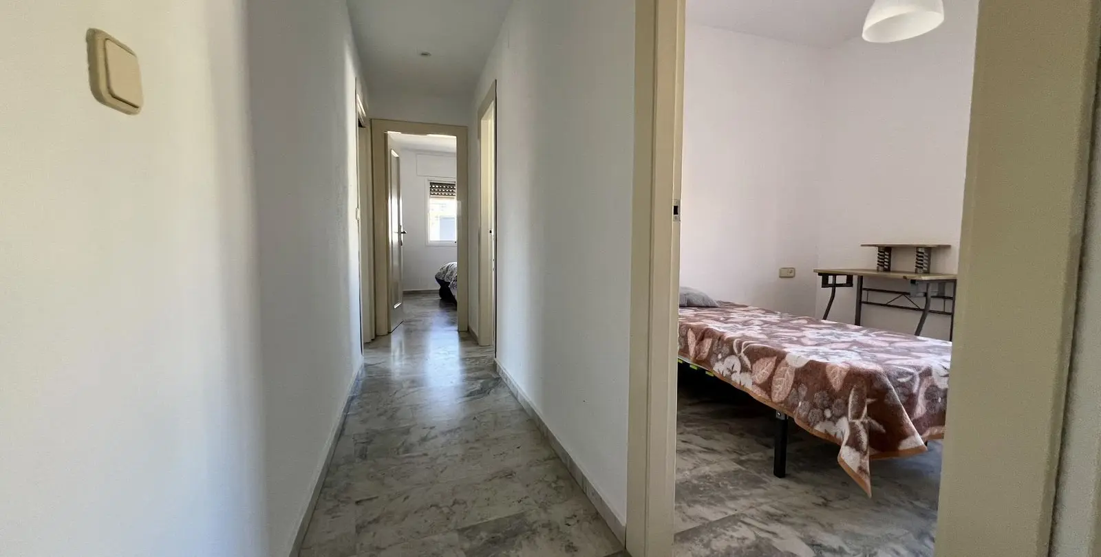 Sale of middle floor apartment in Torremolinos 17