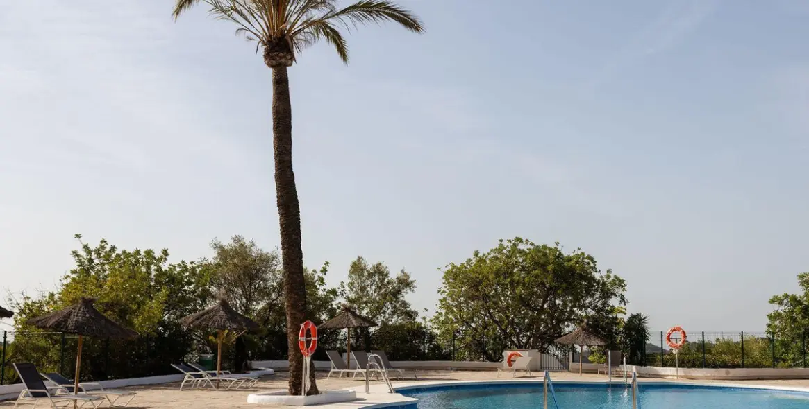 Sale of ground floor apartment in Istán 20