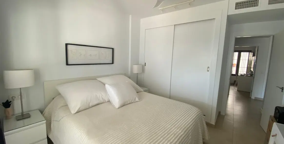 Sale of ground floor apartment in Marbella 11