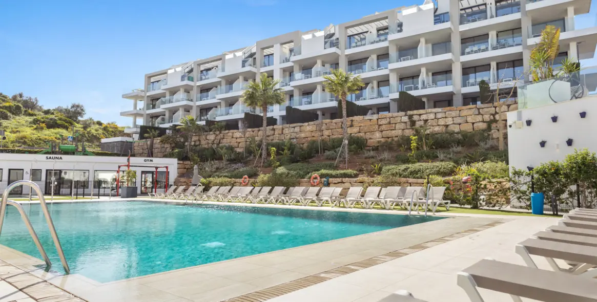 Venta de apartamento en planta media en Mijas 1