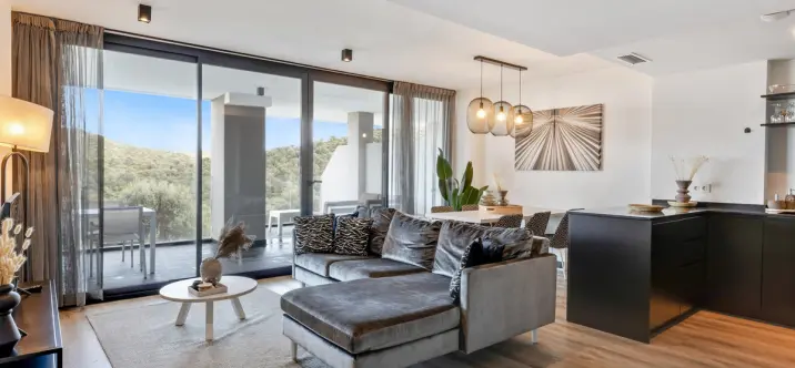 Venta de apartamento en planta media en Mijas 2