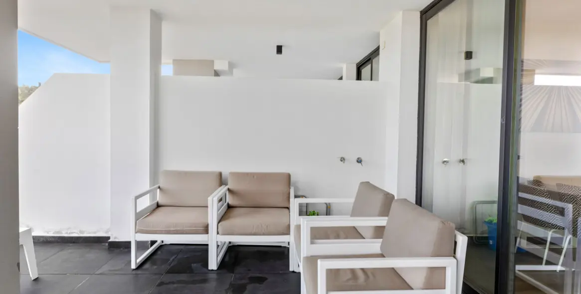 Venta de apartamento en planta media en Mijas 10