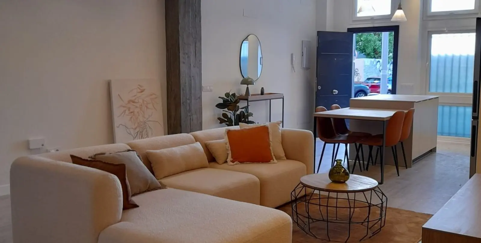 Sale of ground floor apartment in Málaga 1