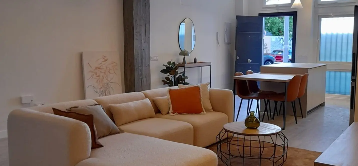 Sale of ground floor apartment in Málaga 0