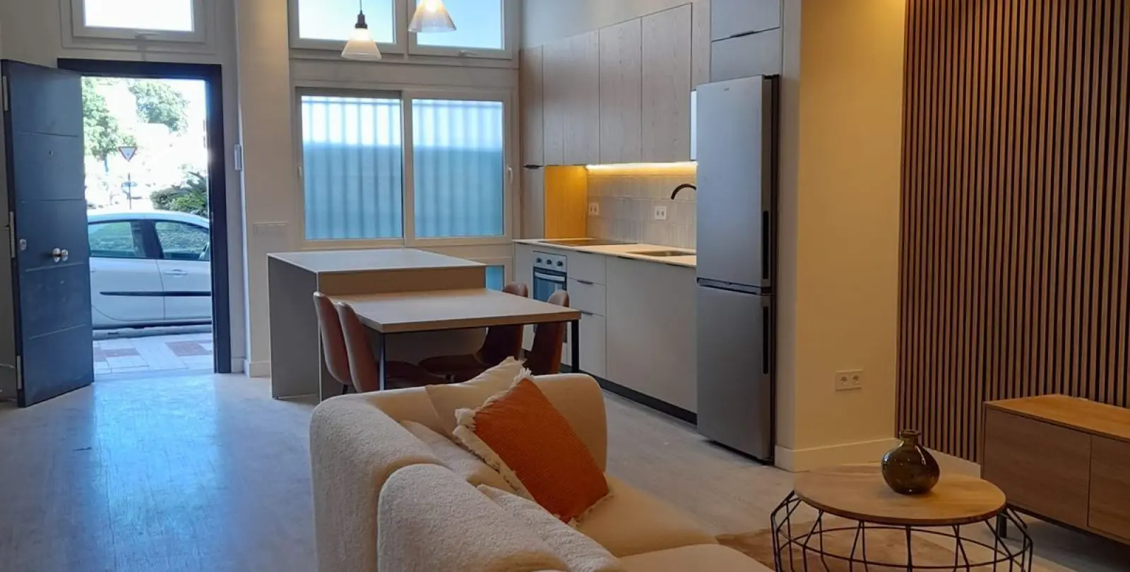 Sale of ground floor apartment in Málaga 2