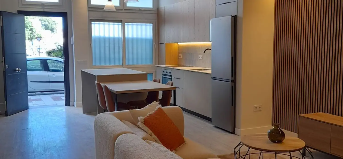 Sale of ground floor apartment in Málaga 1