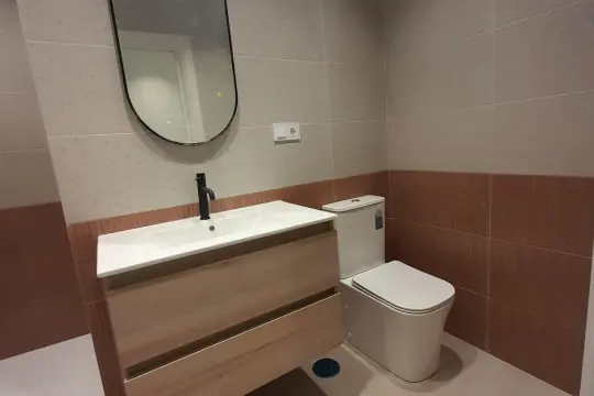 Image 9 thumb