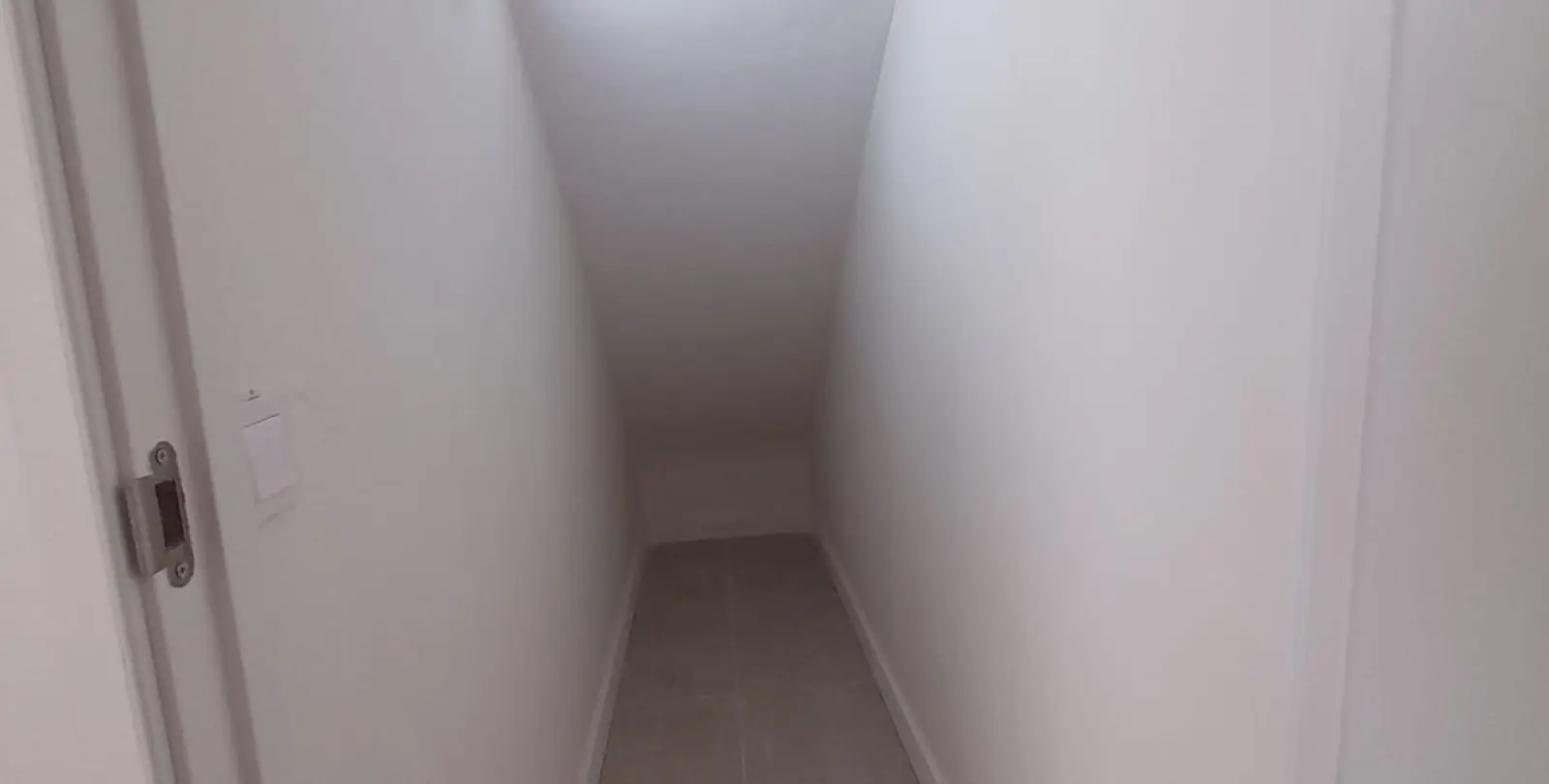 Sale of ground floor apartment in Málaga 19