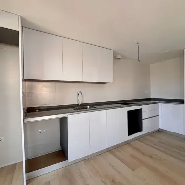Sale of middle floor apartment in Nueva Andalucía