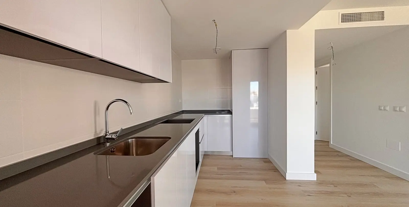 Sale of middle floor apartment in Nueva Andalucía 8