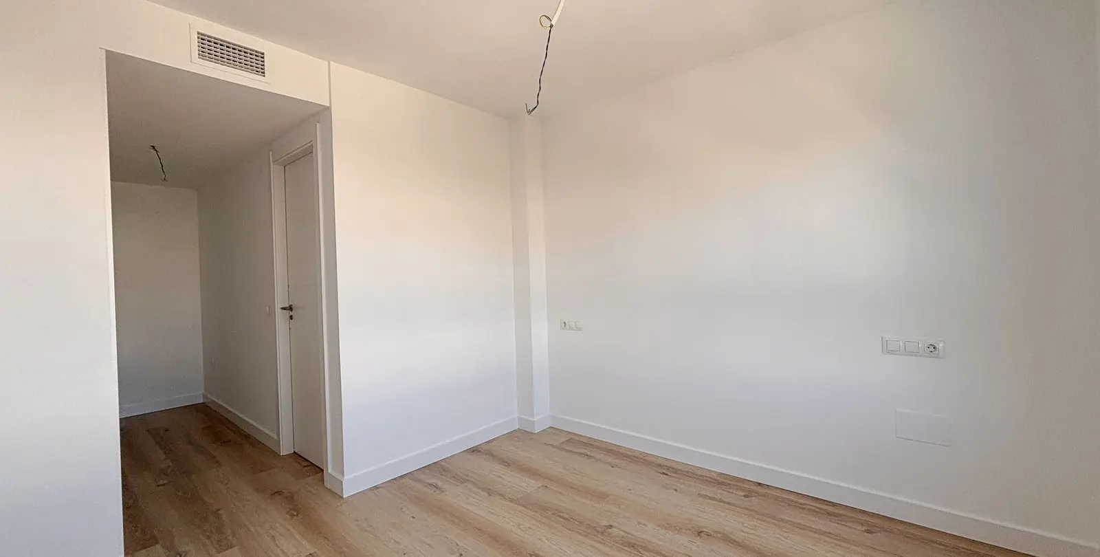 Sale of middle floor apartment in Nueva Andalucía 16