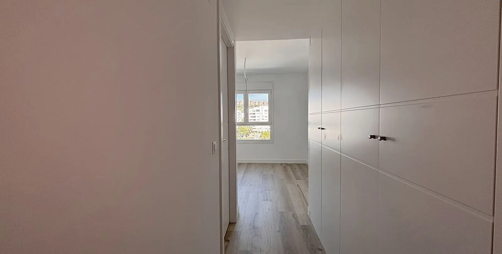Sale of middle floor apartment in Nueva Andalucía 17