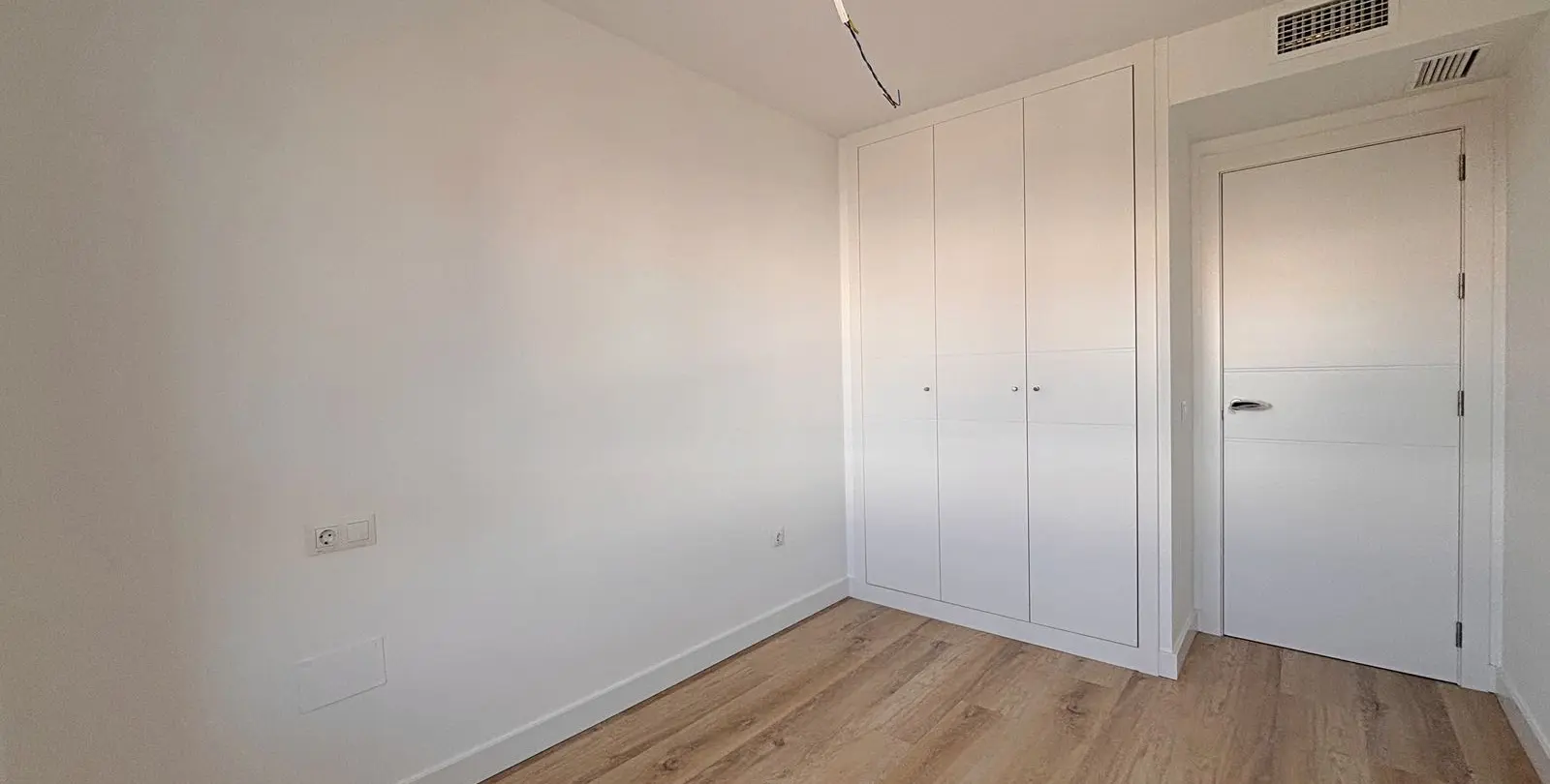 Sale of middle floor apartment in Nueva Andalucía 30