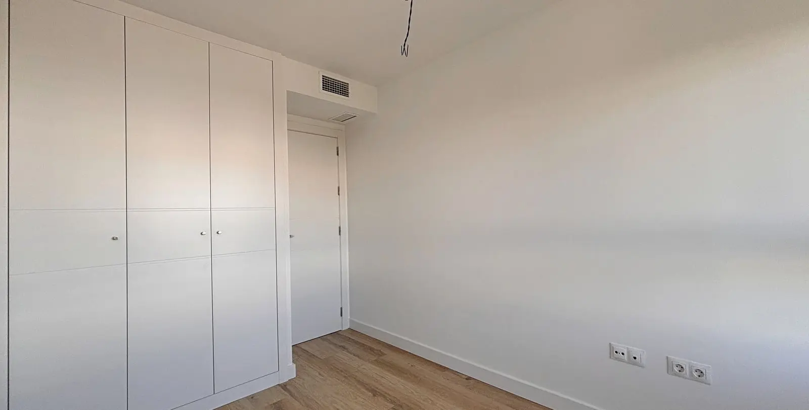 Sale of middle floor apartment in Nueva Andalucía 31