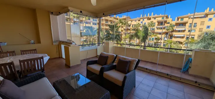 Продажа апартаментов на среднем этаже в San Pedro de Alcántara 2