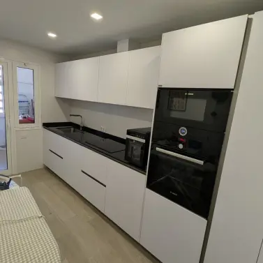 Продажа апартаментов на среднем этаже в San Pedro de Alcántara