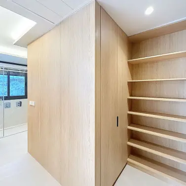 Sale of middle floor apartment in Estepona