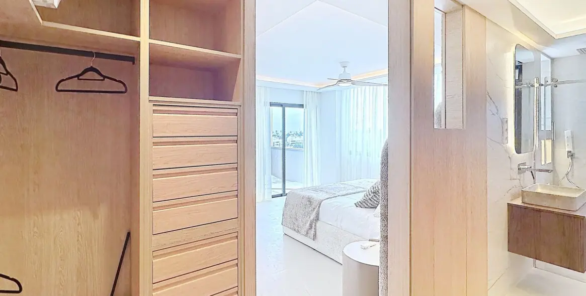 Sale of middle floor apartment in Estepona 8